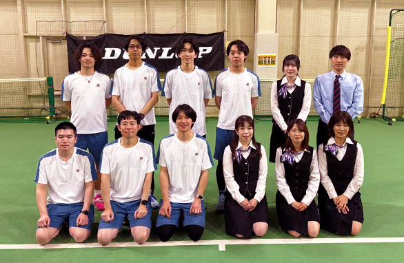 トップインドアステージ氷川台 スタッフ集合写真