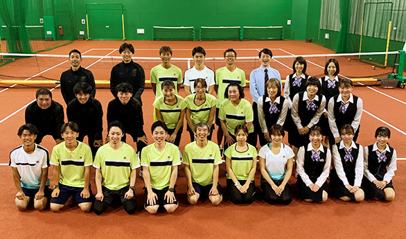 トップインドアステージ札幌森林公園 スタッフ集合写真